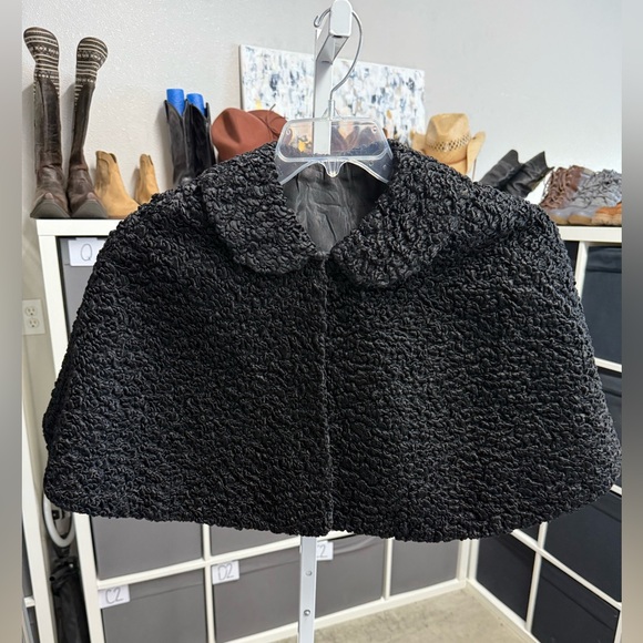 Vintage Jackets & Blazers - Vintage Bouclé Winter Shoulder Cropped Cape Shrug (Persian Lamb?)